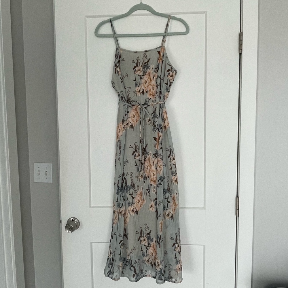 Mid Length Love Stitch Floral Maternity Dress NWOT